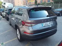 Usado Skoda Kodiaq Style 150 CV (110 kW) 2022 Gris / plata SUV