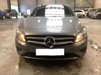 Usado Mercedes A200 Style 136 CV (100 kW) 2015 Gris Utilitario