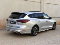 Usado Ford Focus ST-Line 125 CV (91 kW) 2024 Gris Familiar