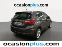 Usado Ford Fiesta Titanium 100 CV (73 kW) 2018 Gris Utilitario