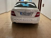 Usado Mercedes C200 Elegance 136 CV (100 kW) 2011 Blanco Berlina