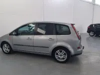 Usado Ford C-MAX Ghia 109 CV (80 kW) 2004 Gris / plata Monovolumen