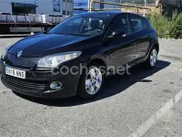 Usado Renault Mégane Dynamique 115 CV (84 kW) 2013 Negro Berlina