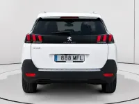 Używany Peugeot 5008 Allure 130 KM (95 kW) 2023 Biały SUV