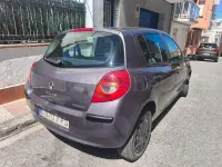 Usado Renault Clio II Privilege 105 CV (77 kW) 2007 Gris / plata Berlina