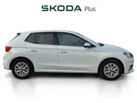 Usado Skoda Fabia Selection 95 CV (69 kW) 2025 Blanco Utilitario