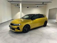 Usado Opel Astra S 130 CV (95 kW) 2023 Amarillo Berlina