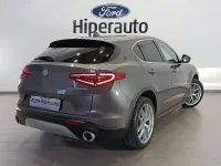 Usado Alfa Romeo Stelvio Executive 209 CV (153 kW) 2020 Gris SUV
