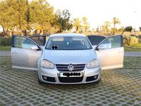 Usado VW Jetta Trendline 105 CV (77 kW) 2006 Gris / plata Berlina
