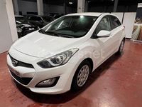 Usado Hyundai i30 100 CV (73 kW) 2014 Blanco Berlina