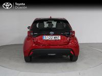 Usado Toyota Yaris Hybrid Active 116 CV (85 kW) 2024 Rojo Berlina