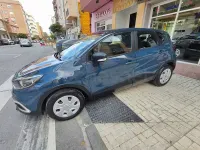 Usado Renault Captur Life 90 CV (66 kW) 2019 Gris / plata SUV