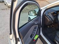 Usado Ford Focus Trend 115 CV (84 kW) 2011 Blanco Familiar