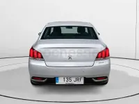 Usado Peugeot 508 Active 120 CV (88 kW) 2016 Gris / plata Berlina