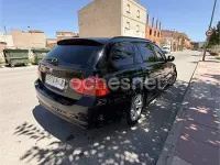Usado BMW 320 177 CV (130 kW) 2011 Negro Familiar
