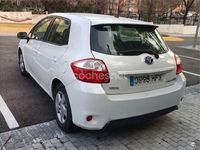 Usado Toyota Auris Hybrid Active 135 CV (99 kW) 2011 Blanco Berlina