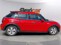Usado Mini ONE 102 CV (75 kW) 2020 Rojo Utilitario
