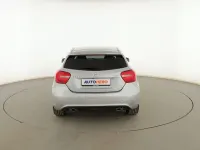 Usado Mercedes A200 Urban 135 CV (99 kW) 2015 Gris Berlina