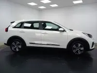 Usado Kia Niro 141 CV (103 kW) 2021 Blanco SUV