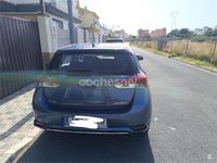 Usado Toyota Auris Active 116 CV (85 kW) 2016 Azul Berlina