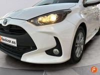 Usado Toyota Yaris Hybrid Active 116 CV (85 kW) 2020 Blanco Berlina