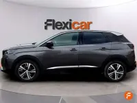 Usado Peugeot 3008 Allure 131 CV (96 kW) 2023 Amarillo SUV