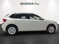 Usado Skoda Kamiq Selection 115 CV (84 kW) 2024 Blanco SUV