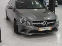 Usado Mercedes CLA250e Shooting Brake Urban 211 CV (155 kW) 2015 Beige Familiar