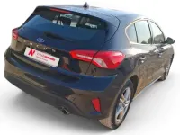 Usado Ford Focus Trend 120 CV (88 kW) 2022 Negro