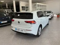 Usado VW Golf VIII Life 115 CV (84 kW) 2022 Blanco Berlina