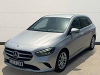Usado Mercedes B180 136 CV (100 kW) 2019 Gris / plata Monovolumen