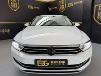 Używany VW Passat Sportline 150 KM (110 kW) 2016 Biały Sedan/Limuzyna