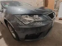 Usado Seat Leon Style Plus 115 CV (84 kW) 2018 Gris / plata Berlina