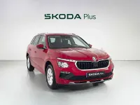 Usado Skoda Kamiq Selection 116 CV (85 kW) 2025 Rojo SUV