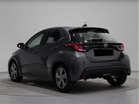 Usado Toyota Yaris Hybrid Active 116 CV (85 kW) 2024 Gris ágata Berlina