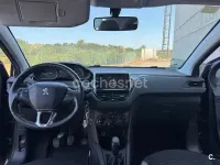 Usado Peugeot 208 Allure 82 CV (60 kW) 2016 Gris / plata Utilitario