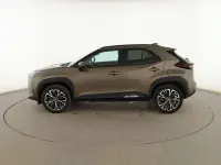 Usado Toyota Yaris Cross Style 131 CV (96 kW) 2024 Verde SUV