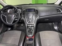 Usado Opel Astra Cosmo 125 CV (91 kW) 2010 Negro