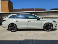 Usado Cupra Leon 150 CV (110 kW) 2025 Beige Familiar