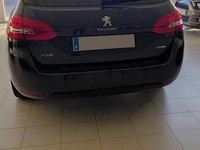 Usado Peugeot 308 Allure 131 CV (96 kW) 2016 Azul oscuro Familiar