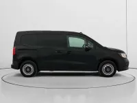 Usado Renault Kangoo 95 CV (69 kW) 2023 Negro Monovolumen