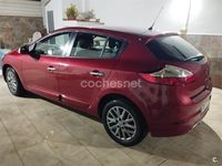 Usado Renault Mégane Business 110 CV (80 kW) 2014 Rojo Berlina