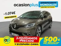 Usado Renault Scénic Zen 130 CV (95 kW) 2017 Marrón Monovolumen