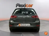 Usado VW Golf VII Advance 110 CV (80 kW) 2018 Gris