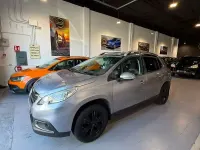 Usado Peugeot 2008 Active 82 CV (60 kW) 2014 Azul SUV