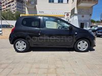 Usado Renault Twingo Dynamique 75 CV (55 kW) 2010 Negro Utilitario