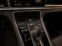 Usado Porsche Panamera 4 Sport Turismo Sport Turismo 330 CV (242 kW) 2018 Negro Familiar