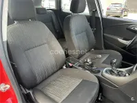 Usado Opel Astra Selective 95 CV (69 kW) 2012 Rojo Familiar