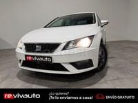 Usado Seat Leon Style 130 CV (95 kW) 2019 Blanco Berlina