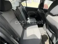 Usado Chevrolet Cruze LS 125 CV (91 kW) 2010 Negro Berlina